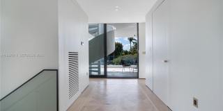 1045 W 47th Ct Gallery 17