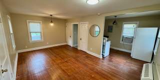 Studio 1 Bath - Carriage house in the Highlands Gallery 3