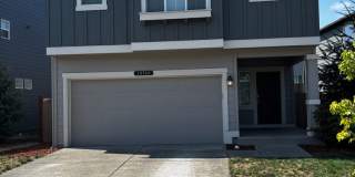 Wonderfully maintained Rainier Ridge Puyallup Home! Gallery 1