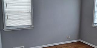 3 bed 2 bath 1 car garage, with fenced in backyard right in Aksarben! Gallery 8