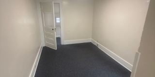 Remodeled West Side 3 Bedroom House Gallery 14