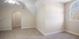 1143 South Elmwood Avenue Gallery 31