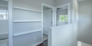 817 Potomac Gallery 25