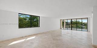 2575 S Bayshore Dr 2575 S Bayshore Dr Gallery 1