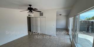 3 Bedroom, 2 Bath House for Rent on the Eastside (Irvington/Kolb) Gallery 4
