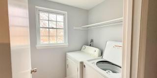 Beautifully Renovated 2-Bedroom Home in Baltimore, MD! Gallery 16