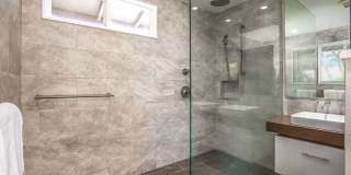 Beautifully Appointed Fully Furnished 4 bedroom/3 bathroom Kuau BayView House w/ Ocean views Gallery 32