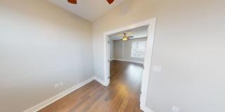 Gorgeous Condo in Edgewick - Minutes from Soco! Gallery 26