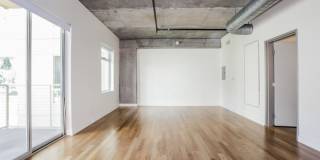 645 W 9TH St Gallery 13
