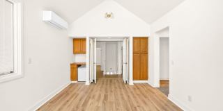 Charming 4BD, 5BA East Denver Home Near 9th & CO Gallery 16