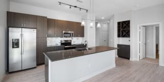 AMLI RiNo Gallery 16