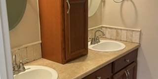 3 Bed 2 1/4 Bath Townhome Gallery 28