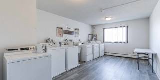 956 Place Apartments Gallery 29