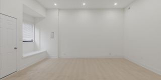 2234 West Irving Park Road Gallery 5