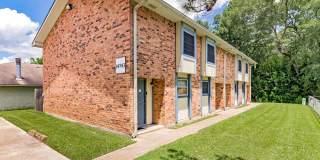 2 Bedroom Condo In Central Available Now Gallery 1
