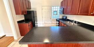6710 North Hermitage Gallery 2
