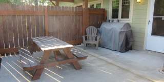 2 Bed 2 Bath Furnished Duplex Gallery 18