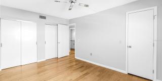 6020 SHORE Boulevard S Gallery 37