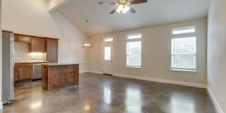 21501 Patton Ave Unit #B Lago Vista, TX 78645 Gallery 8