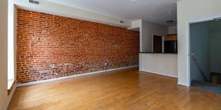 1712 THAMES Street Gallery 3