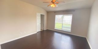 Beautiful 4 bed 2 bath home in White Rock subdivision. Gallery 6