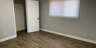 Spacious, affordable two bedroom townhouse in a great location in Charlotte! Gallery 56