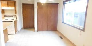 3Bd/2Ba Single Story Home - Available to View! Gallery 6