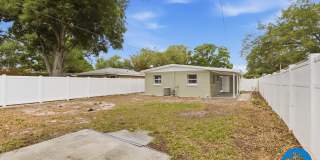 7428 37th Ave N Gallery 29