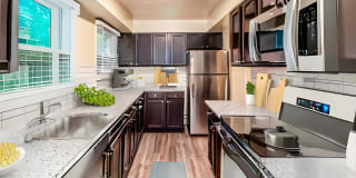 Olde Towne In Kenwood Gallery 1