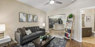 Thirty Oaks Gallery 6
