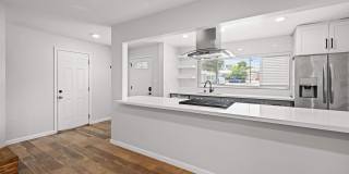 5139 Ewing Street Gallery 3