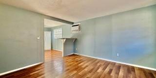 9406 Eastfield Rd Unit C Gallery 4