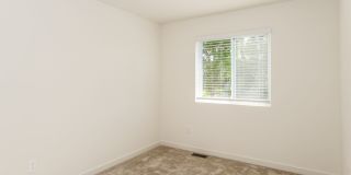 1117 Plymouth Street Gallery 4