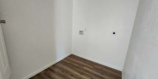 Beautifully Remodeled 3 Bed / 2 Bath Home with Large Backyard Gallery 24