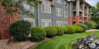 Great 2 Bed, 2 Bath Condo in Sidehill Gallery 1