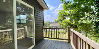 ADORABLE CONTEMPORARY 2 BEDROOM IN THE HEART OF WEST HILLS!!! Gallery 19