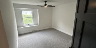 5 Bed 4 Bath Home fenced yard Gallery 29