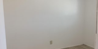703 Hilton Avenue Gallery 6