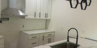 Room in 3 Bedroom Home at Dixon Cir Gallery 1