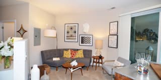 Encore 4505 at Town Center Apartments Gallery 17
