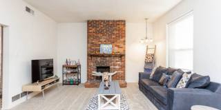 300 Craft Ave Gallery 116