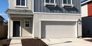 Modern, Energy Effeicent, Low-Maintenance 5 Bedroom! Gallery 1