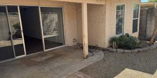 2 bedroom townhome in Phoenix Gallery 21
