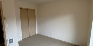 3 Story ~ 3 Bed/3 Bath Townhome in Parkview Village! Gallery 20