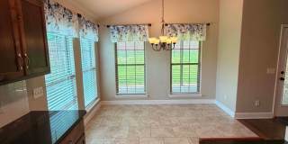 Beautiful 3 Bed / 2 Bath Home in Webb City – 1104 Lakeview Drive Gallery 8