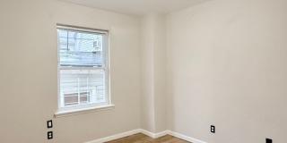83 Peabody Pl Gallery 12