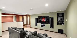 43054 Oxford Court Gallery 15