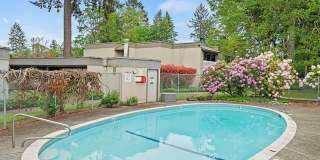 Beautiful 2-Bedroom, 2-Bath Condo in the Desirable Oakbrook Country Club Community Gallery 13