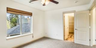 Cozy 3 Bed Home: New Carpet, Fully Fenced Yard & Near Old Mill Gallery 10