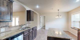 2 WEEKS FREE RENT + $1,895 ONE STORY 4 BEDROOM WITH 3 FULL BATHS Gallery 13